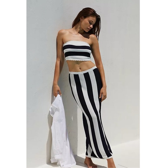 Anthropologie Striped Strapless Scalloped Bandeau Top - Picture 3 of 7